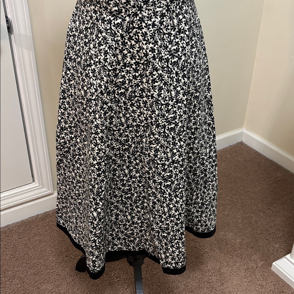 Dress Barn Black and White Patterned Midi Dress with removable straps size 8 - Picture 2 of 11